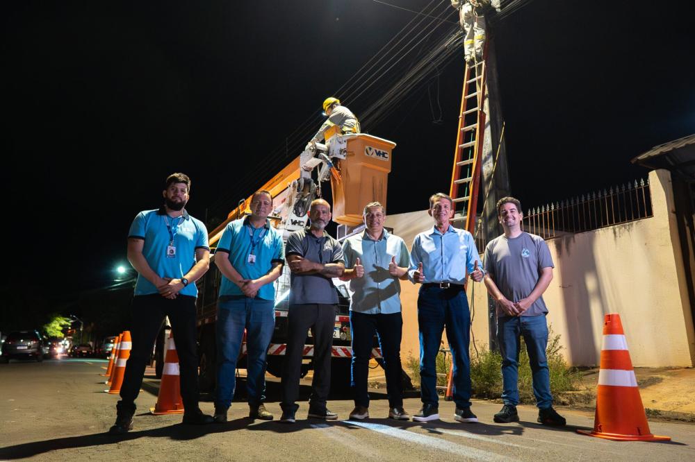 Começa a modernização da iluminação pública de Foz